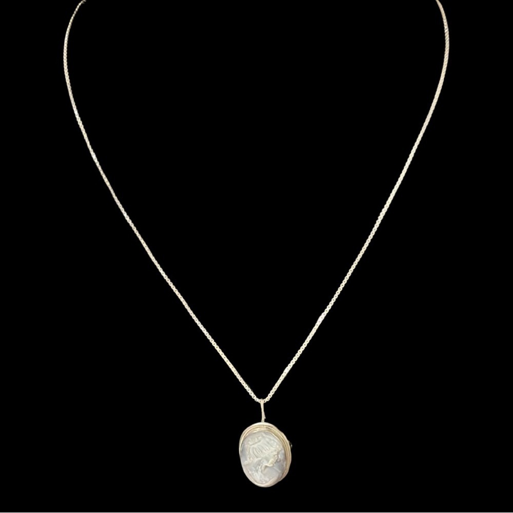 Vintage cameo brooch pendant sterling silver necklace